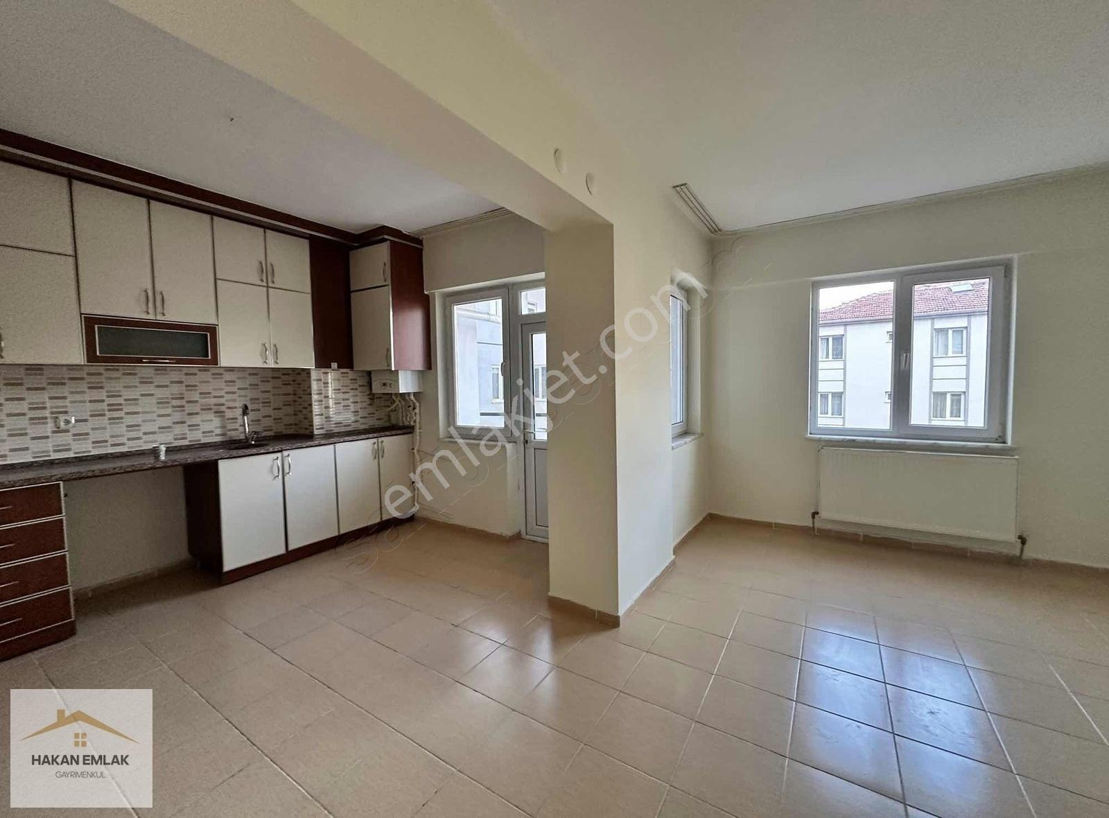 Hakan Emlak' Tan Bahabey Caddesi Üzerinde 4+0 Kiralık Daire - Görsel 11