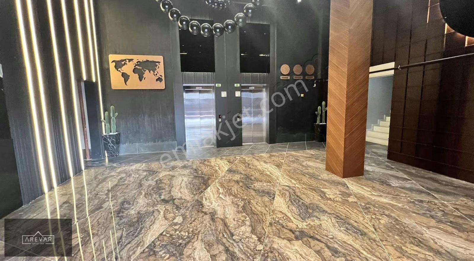 Arevar Dan Mücahitlerde Ana Cadde Üzerinde Kiralık Lüks Ofis - Görsel 22