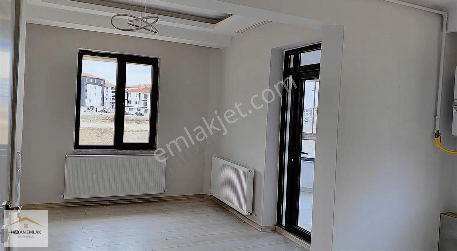 Hakan Emlaktan Hastane Bölgesi Full Yapılı 3+0 Kiralık Daire - Görsel 7