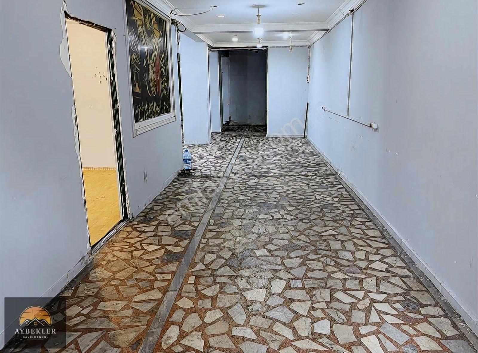 Sefaköy'de Cadde Üzerinde 100m2 Kiralık Düz Giriş Dükkan - Görsel 8