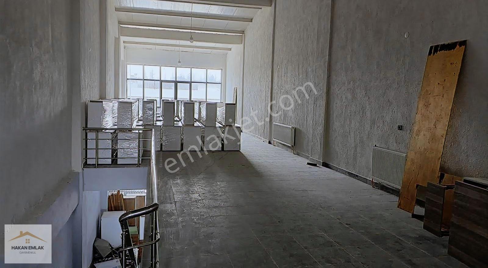 Hakan Emlaktan Küçük Sanayi Sitesinde 300 M² Kiralık Dükkan - Görsel 11