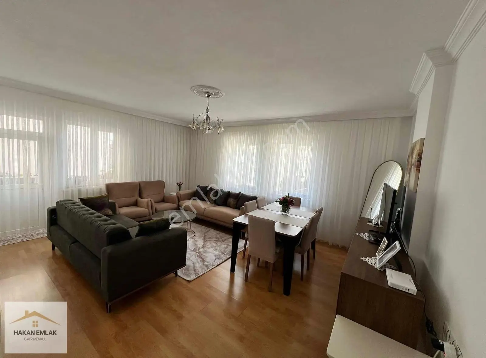 Hakan Emlaktan Bahçelievler Mahsuni Parkı Yakını 3+1 Satlık - Görsel 3