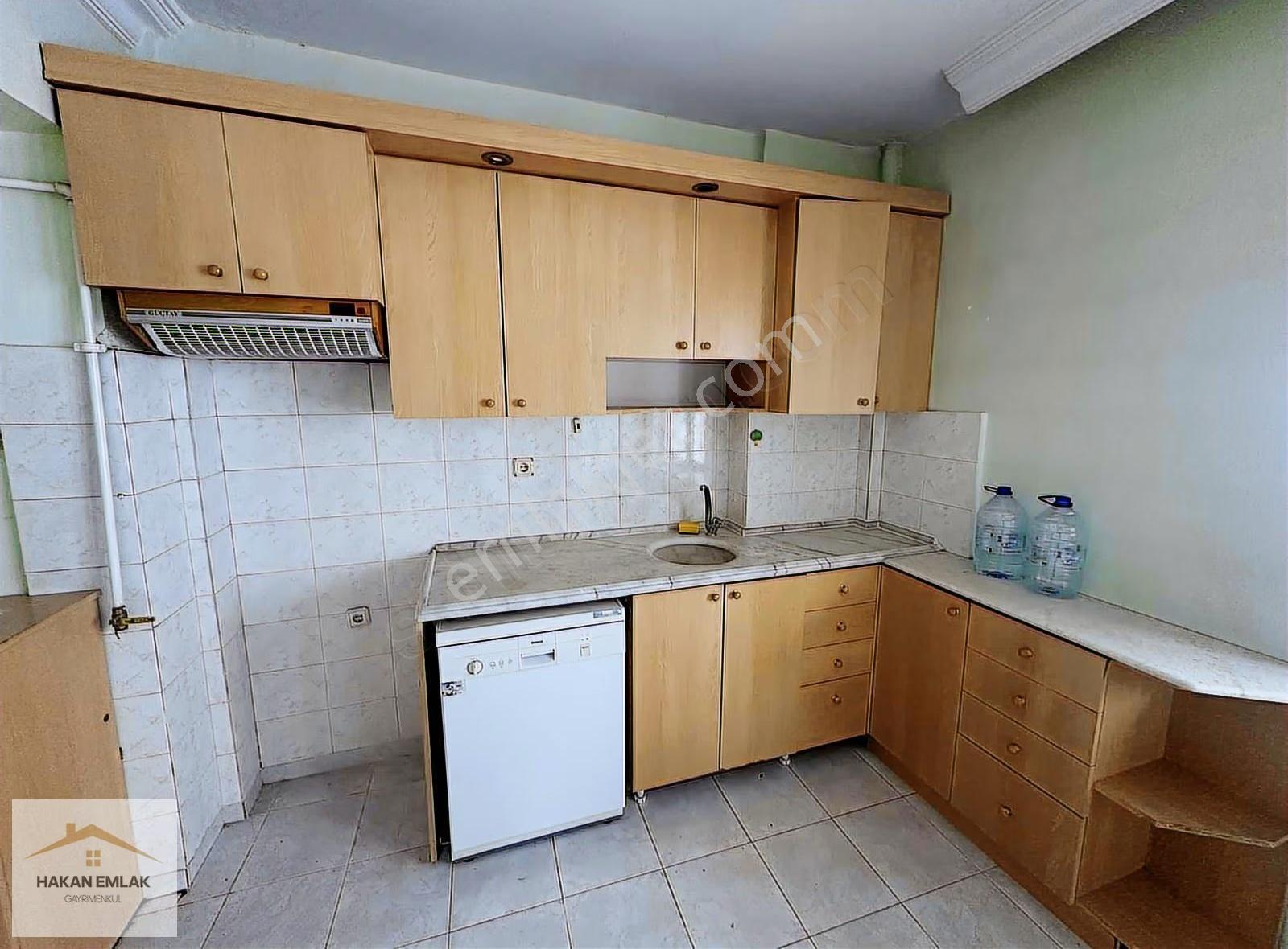 Hakan Emlaktan Satlık 3+1 Bahçelievler Öğretmen Evi Arkası - Görsel 24