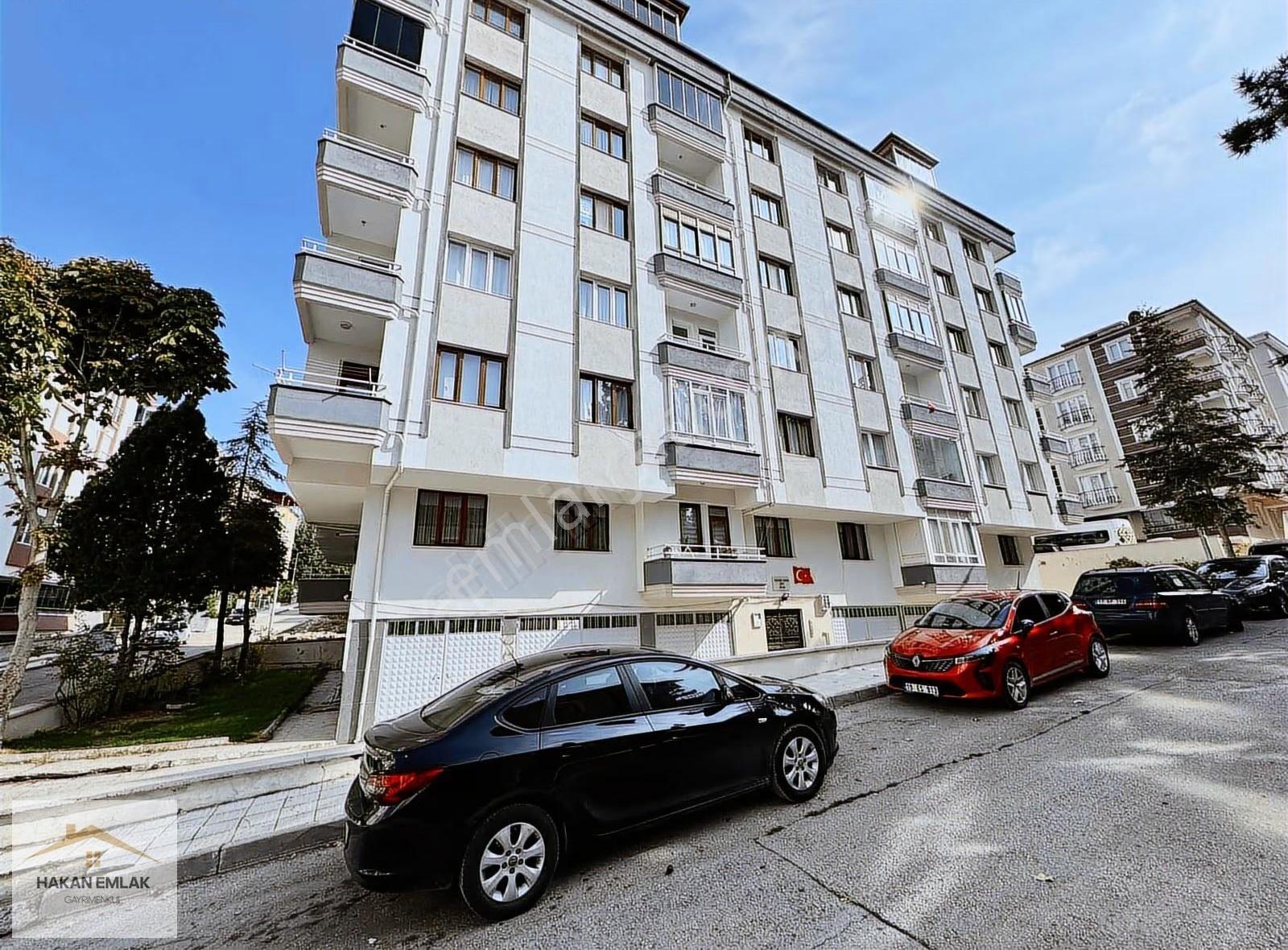 Hakan Emlaktan Satlık 3+1 Bahçelievler Öğretmen Evi Arkası