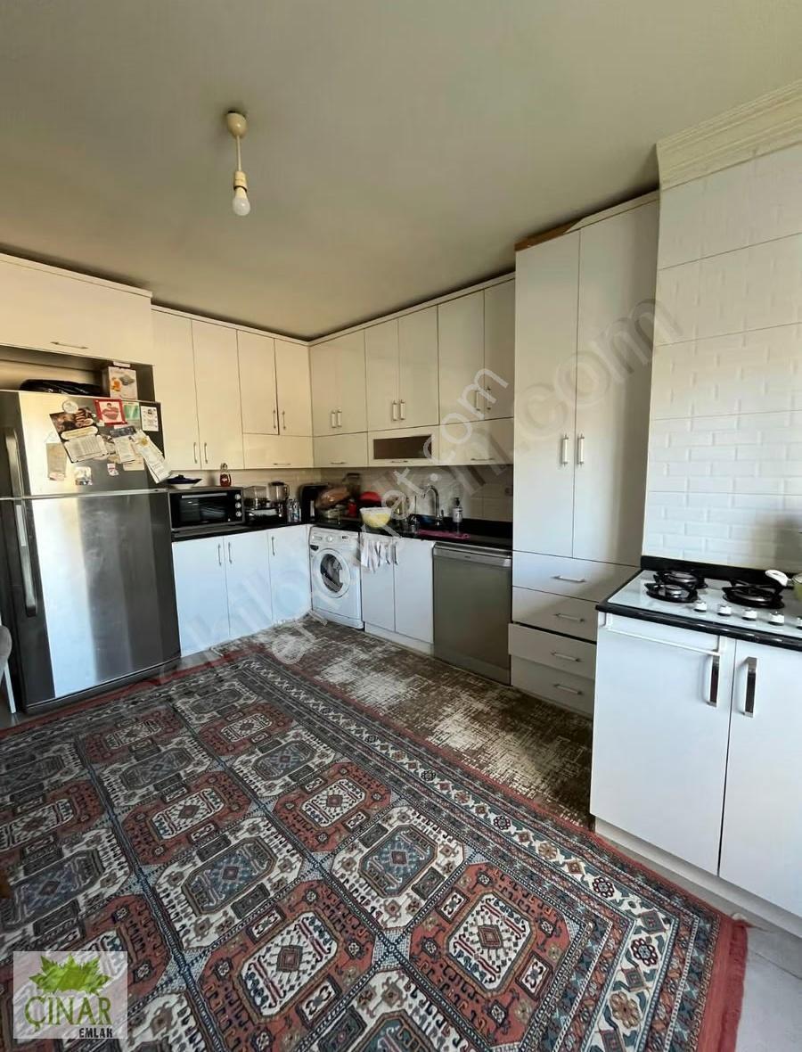 Çınar Emlak'tan Cumhuriyet Mh Satılık 3+1 Daire 165 Mt