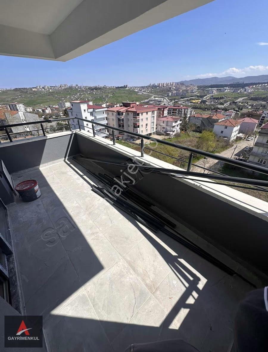 Derecik Mk 3+1 110 M2 Ebeveyn Banyolu Sıfır Daire