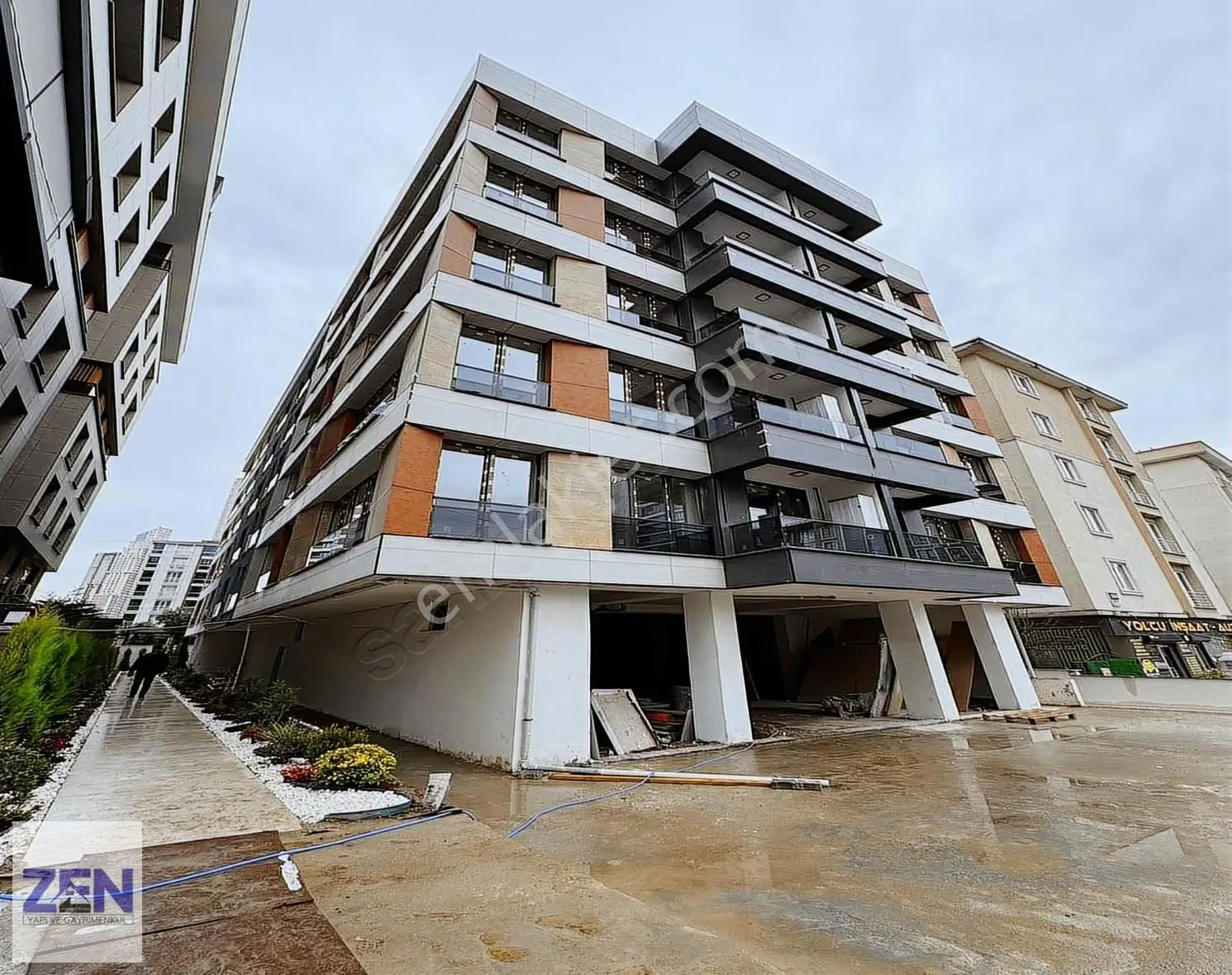 Kat Mülkiyetli Site İçinde Sıfır 110 M2 2+1 Satılık Ara Kat !