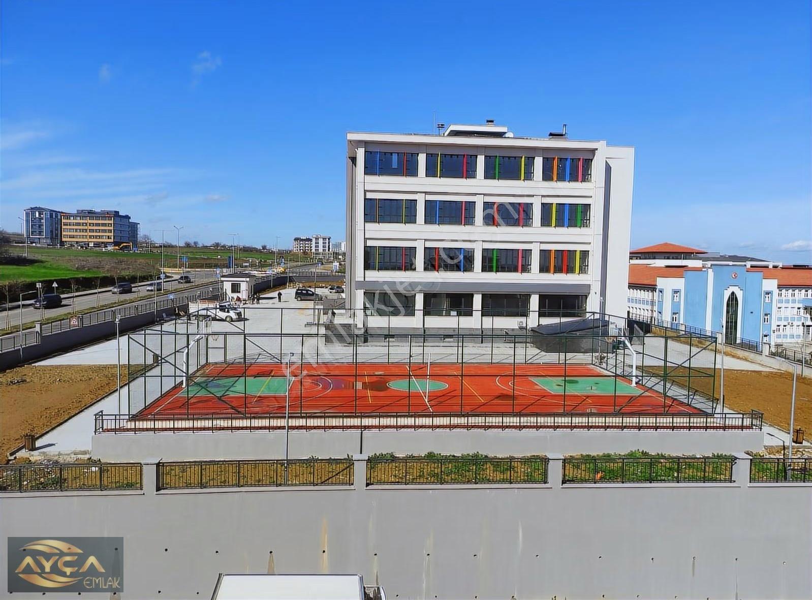 İndirim Seyir Teraslı Ve Kapalı Otoparklı Ayçadan Kir.1+1 Daire