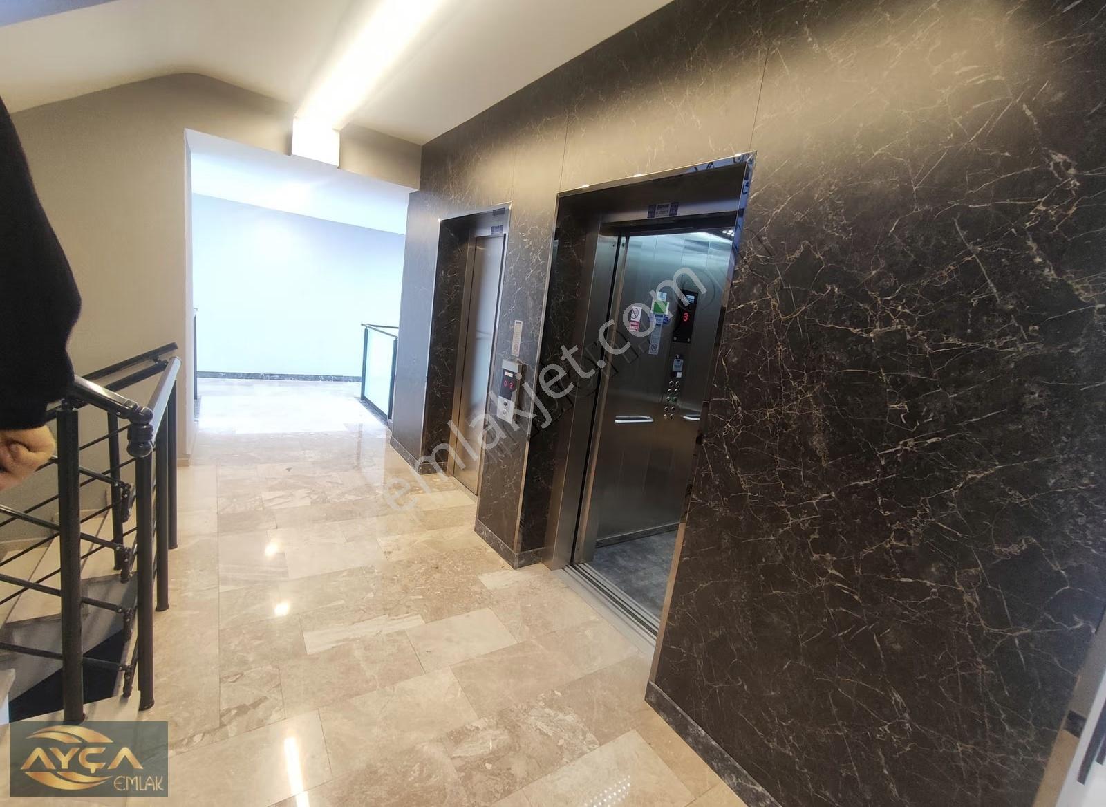 İndirim Seyir Teraslı Ve Kapalı Otoparklı Ayçadan Kir.1+1 Daire - Görsel 26