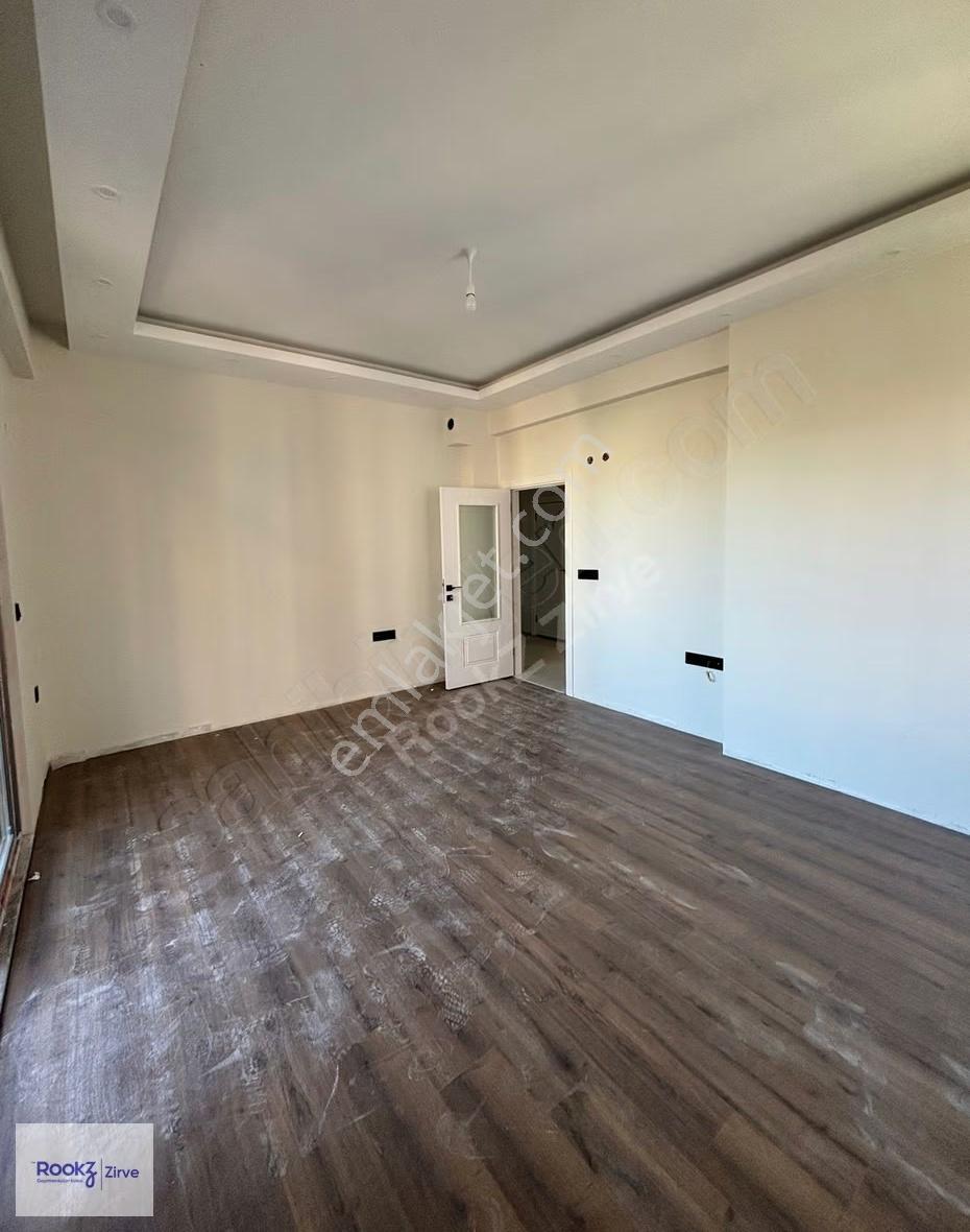Yalova Çiftlikköyde Merkezi Konumda Ara Kat Satılık 2+1 Daire - Görsel 15