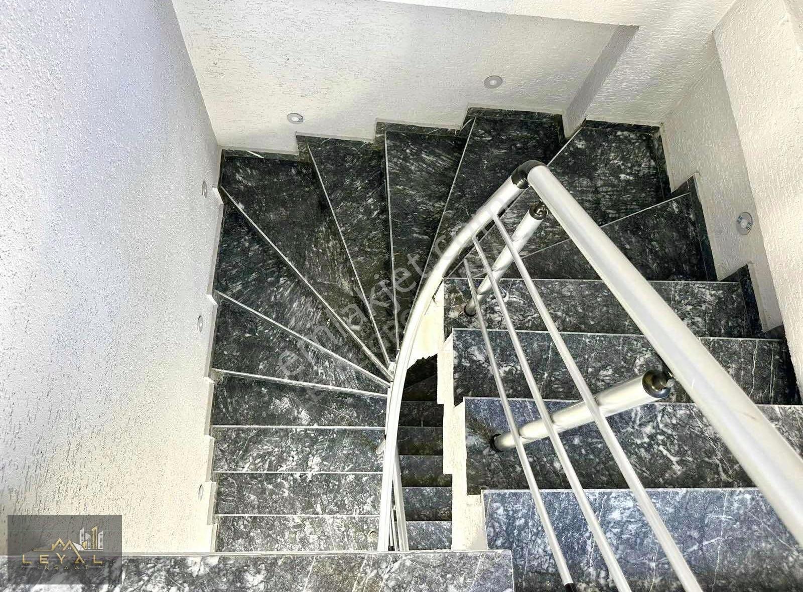 ꧁leyalgrup"dan Tam Müstakil Barbekülü Bahçeli Geniş Oturum Villa - Görsel 9