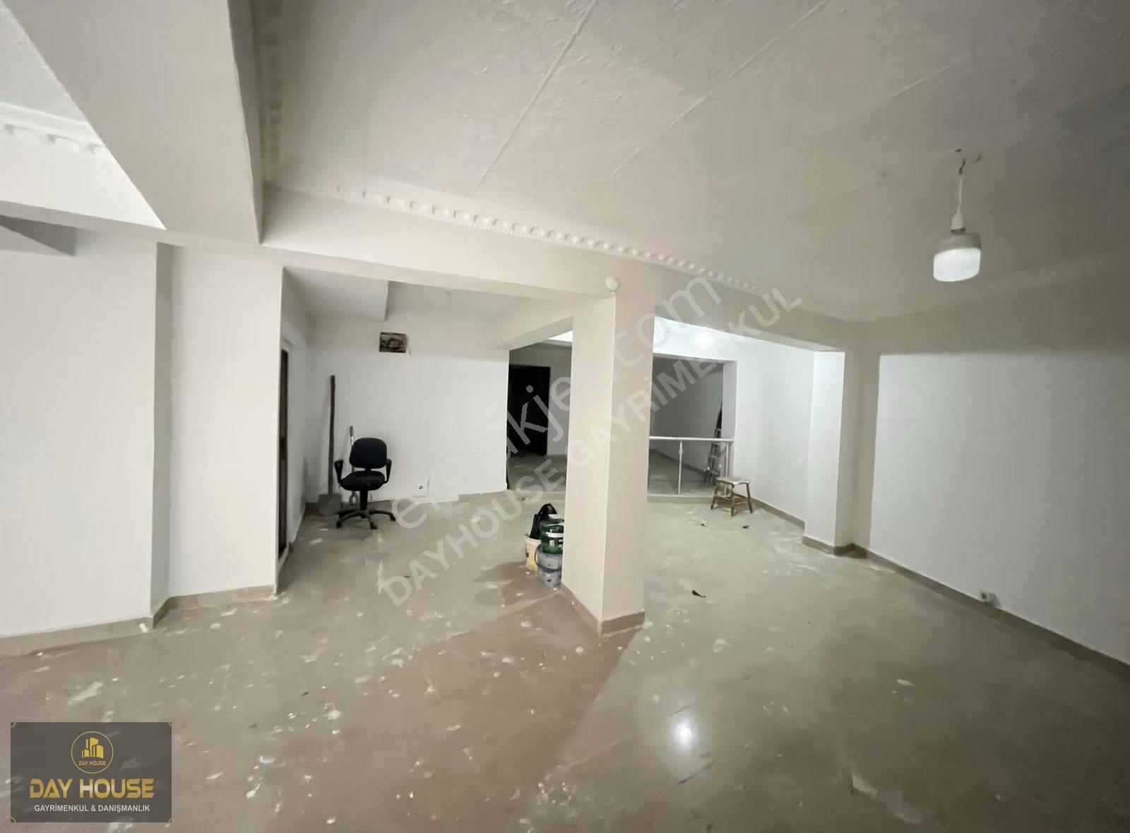 Day House'dan Vega Avm Karşısında Yazaneli Dükkan - Görsel 3