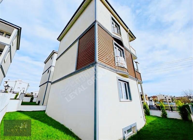 ꧁ Leyal Group ꧂220 M2 Arsa İçinde, Full Manzaralı Lüks Villa ! - Görsel 8