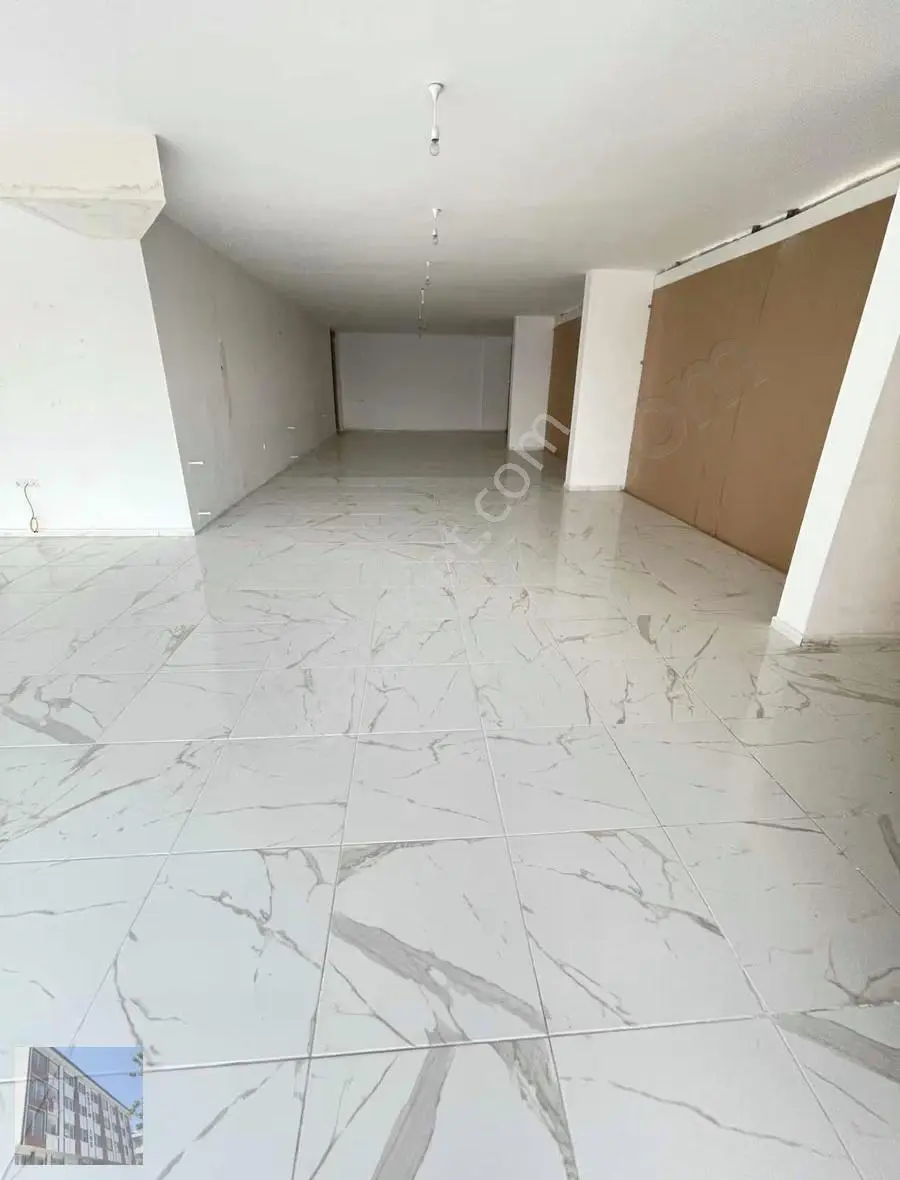 Kiralık 170 Metre Düz Ayak Dükkan - Görsel 2