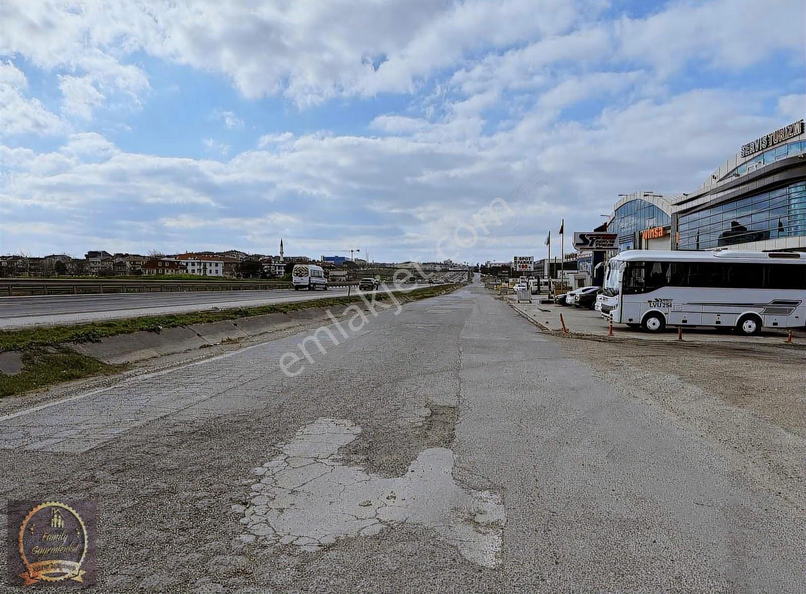 Silivri'de Tüm İş Kollarına Uygun E/5 Cephe Köşe Kiralık Arsa - Görsel 3