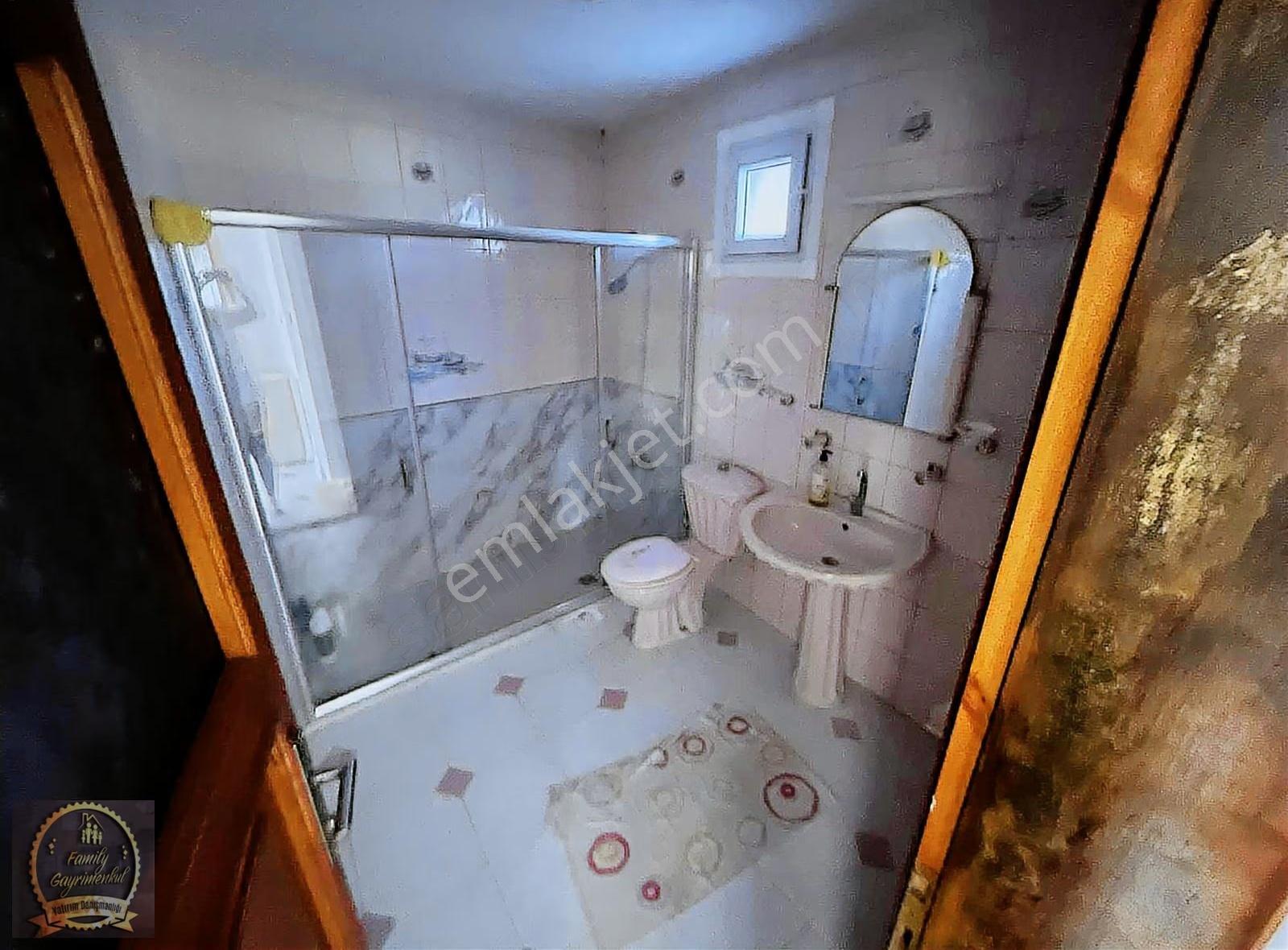 Silivri Kavaklı Bölgesinde Satılık Geniş Bahçeli Triplex Villa - Görsel 5