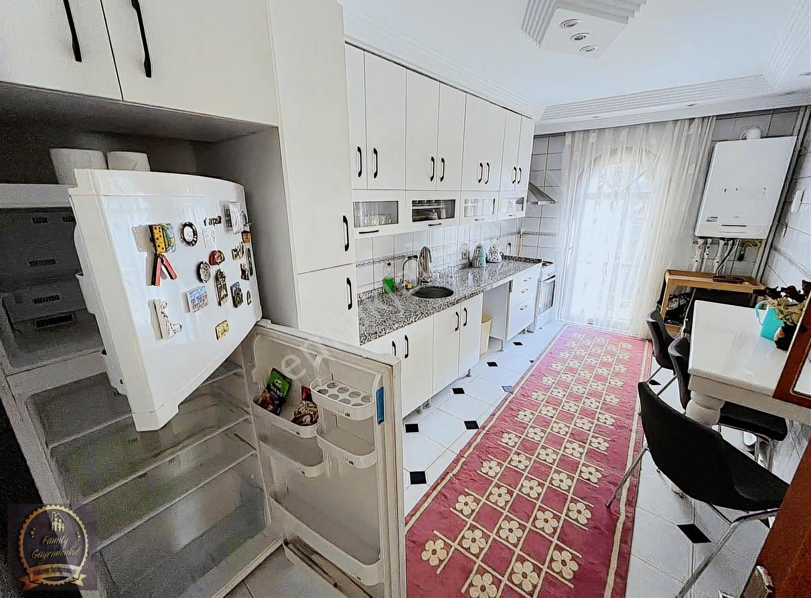 Silivri Kavaklı Bölgesinde Satılık Geniş Bahçeli Triplex Villa - Görsel 22