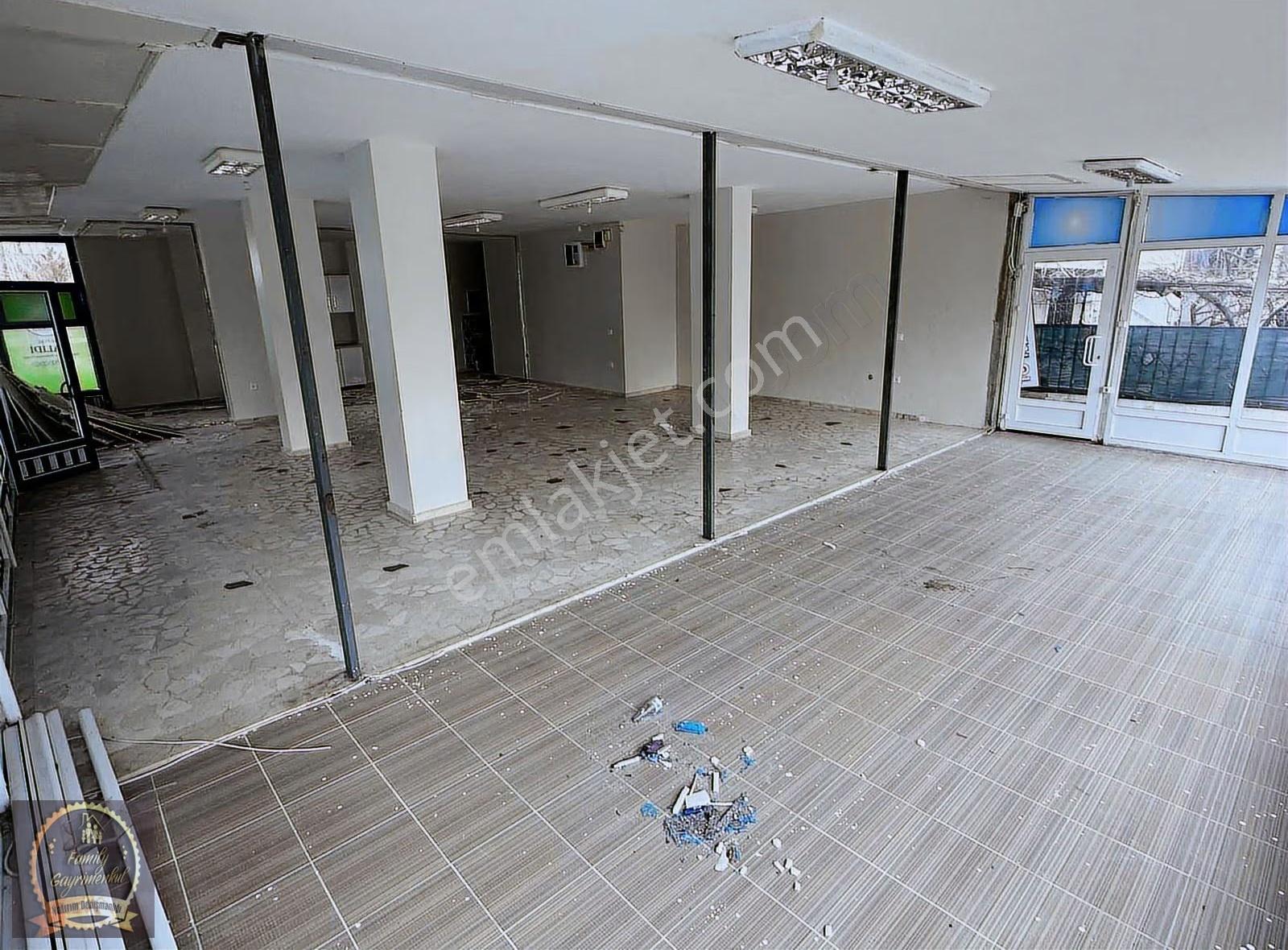 ***silivri Mimarsinan Mahallesinde Kiralık Geniş Dükkan*** - Görsel 12
