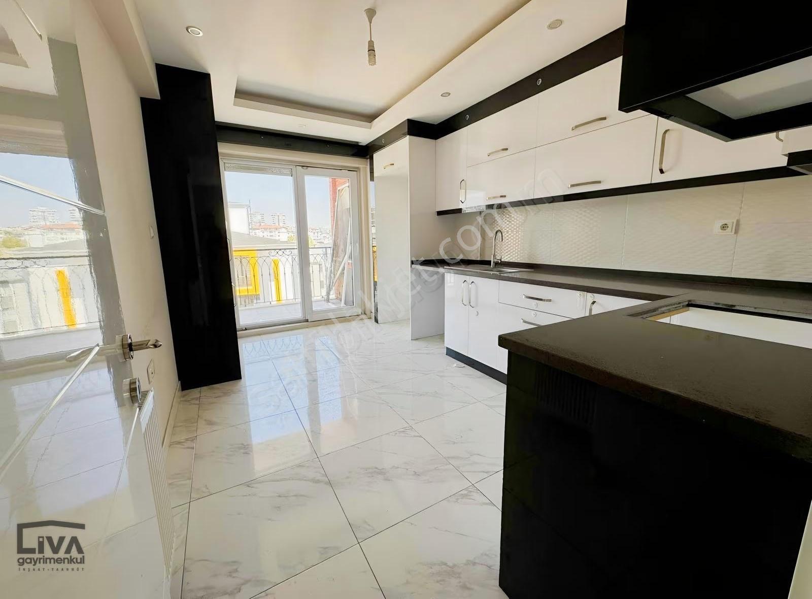 Liva Gayrimenkulden Çiğdem Caddesi Yakınında Kiralık 3+1 Daire - Görsel 3