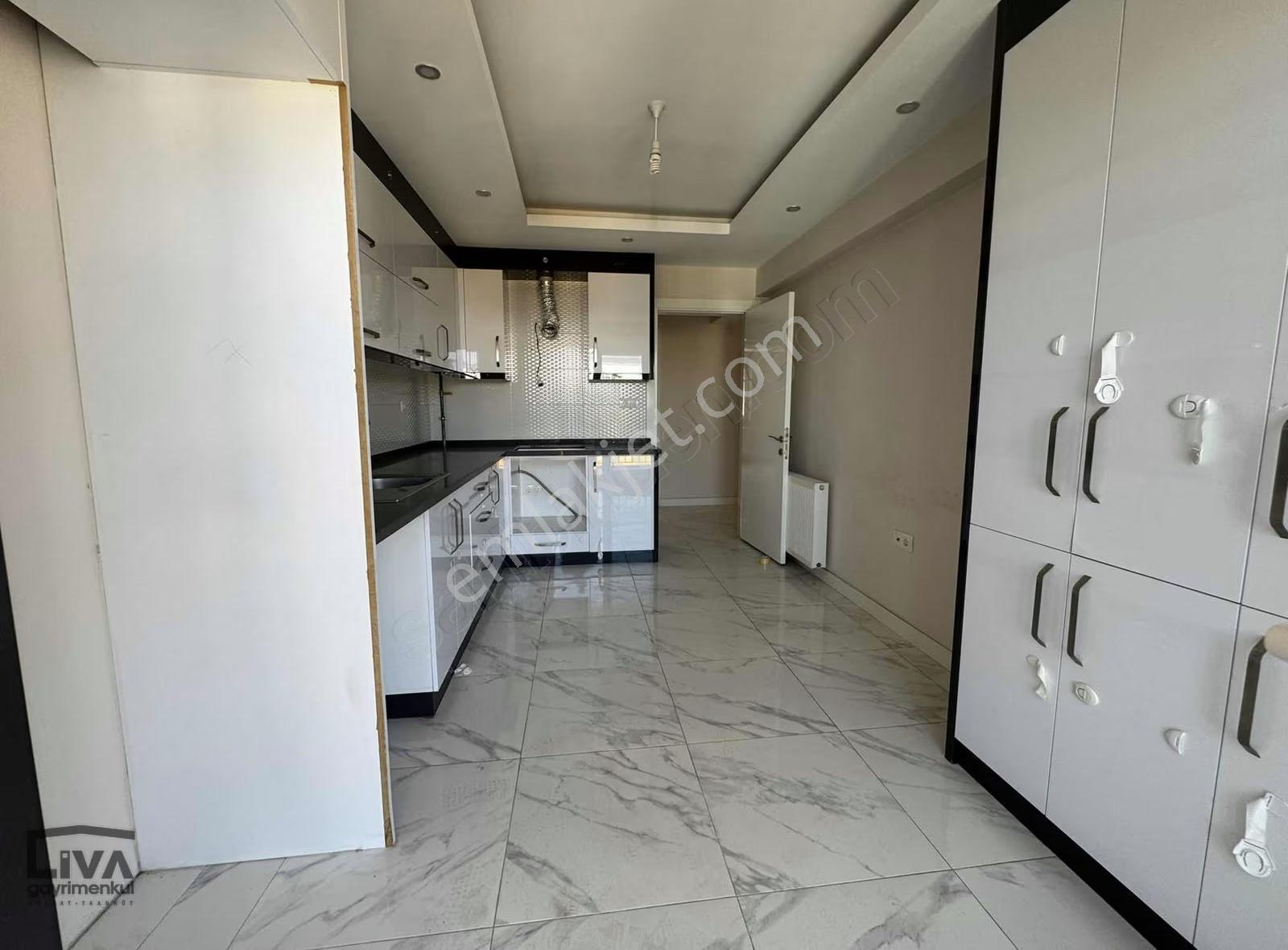 Liva Gayrimenkulden Çiğdem Caddesi Yakınında Kiralık 3+1 Daire - Görsel 2