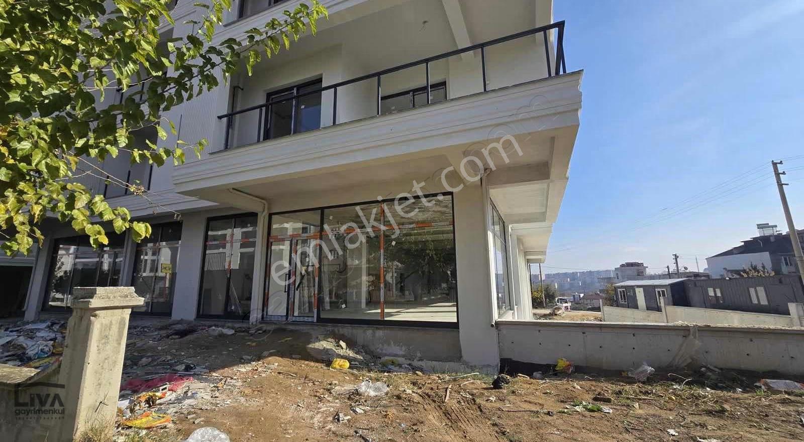 Liva Gayrimenkulden Çiğdem Caddesinde Kurumsala Uygun Dükkan
