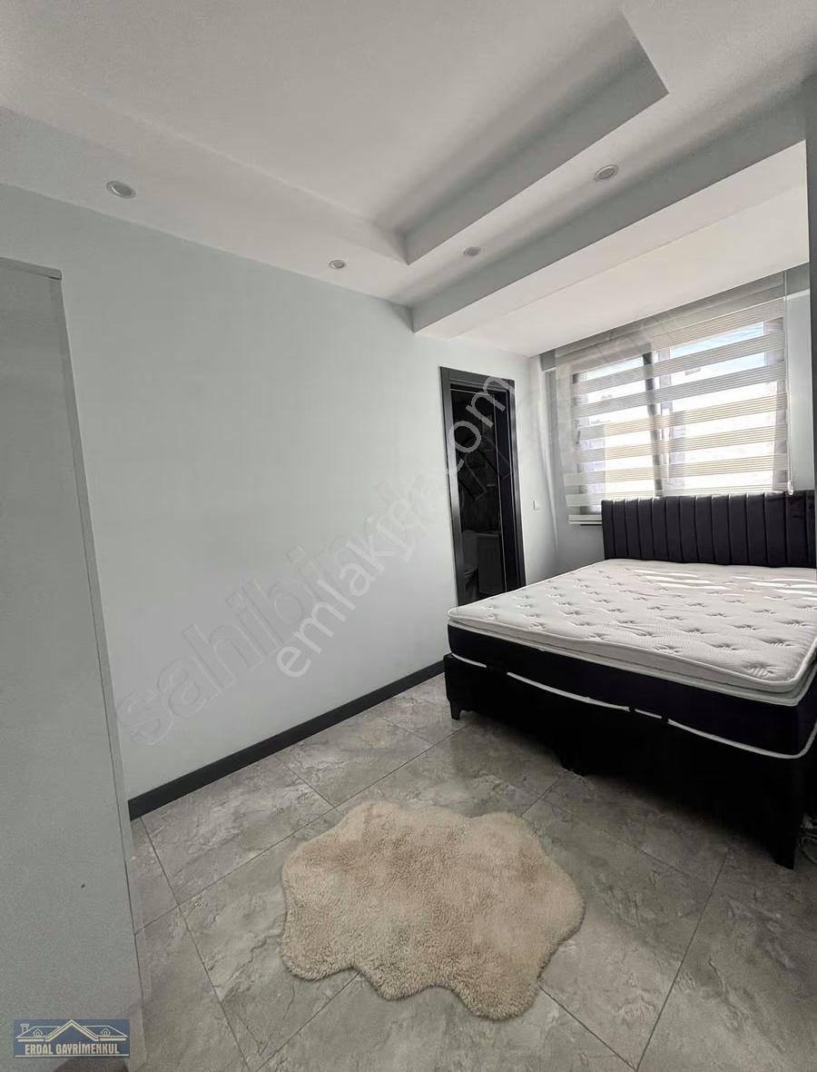 Sırakapılarda Merkezi Konumda Kiralık 1+1 Sıfır Eşyalı Apart - Görsel 16