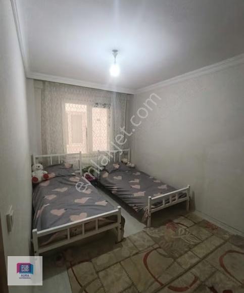 Seferihisar Hıdırlık Mahallesi'nde Satılık 2+1 Merkezi Daire - Görsel 2