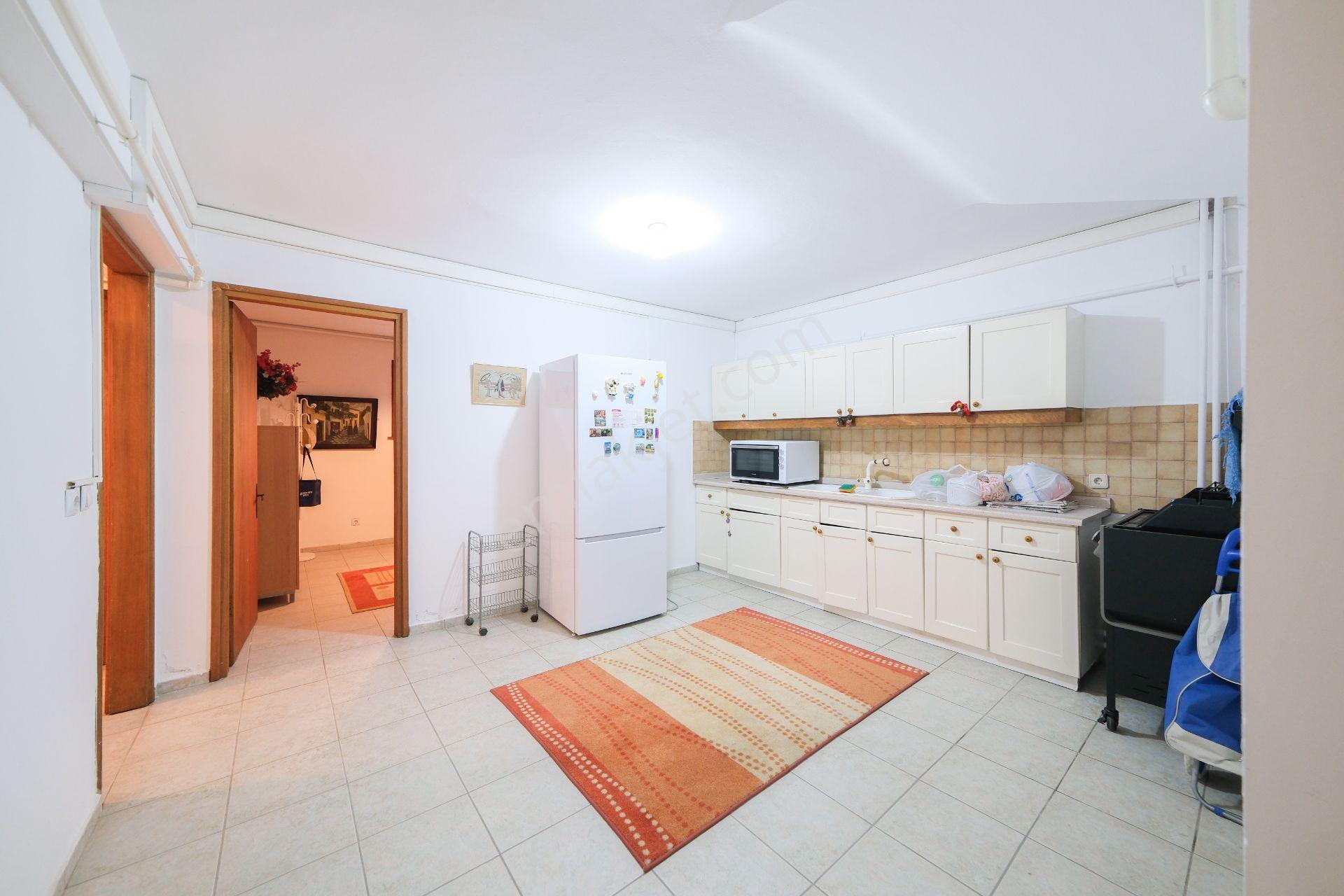 Tuzla Mercan , Kaliteli Yapım, 6+2 Satılık Havuzlu 3 Katlı Villa - Görsel 32