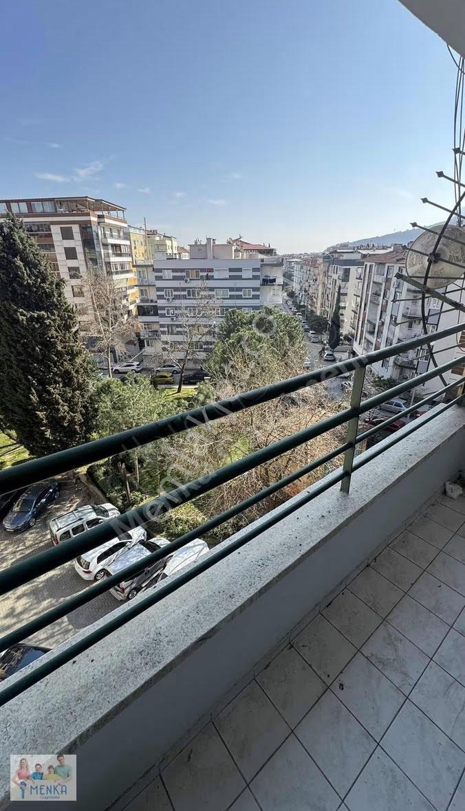 Yunusemre Merkezefendi Mah. Cadde Üzerinde Satılık 3+1 Daire - Görsel 3