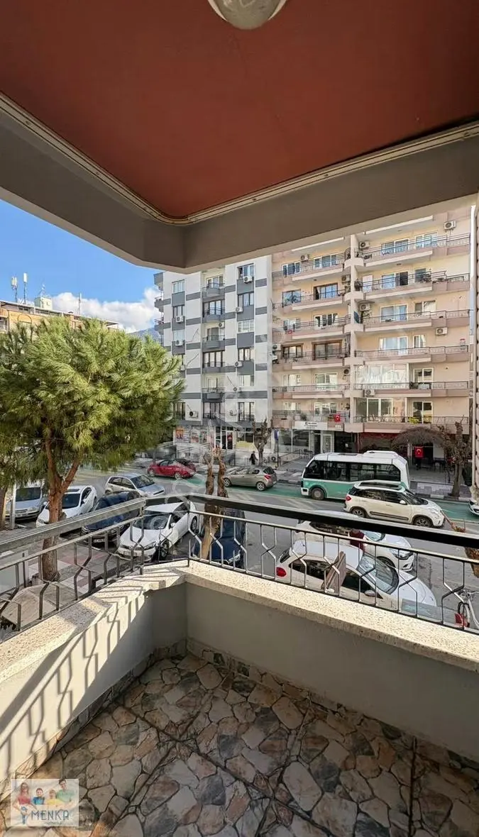 Manisa Merkezefendi Cadde Üstü Asansörlü 3+1 Satılık Dairemiz - Görsel 2
