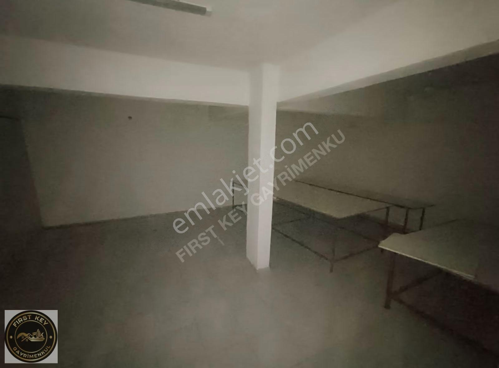 Yeşilova'da Cumartesi Pazarı Yakını Geniş Cepheli Kiralık İşyeri - Görsel 11