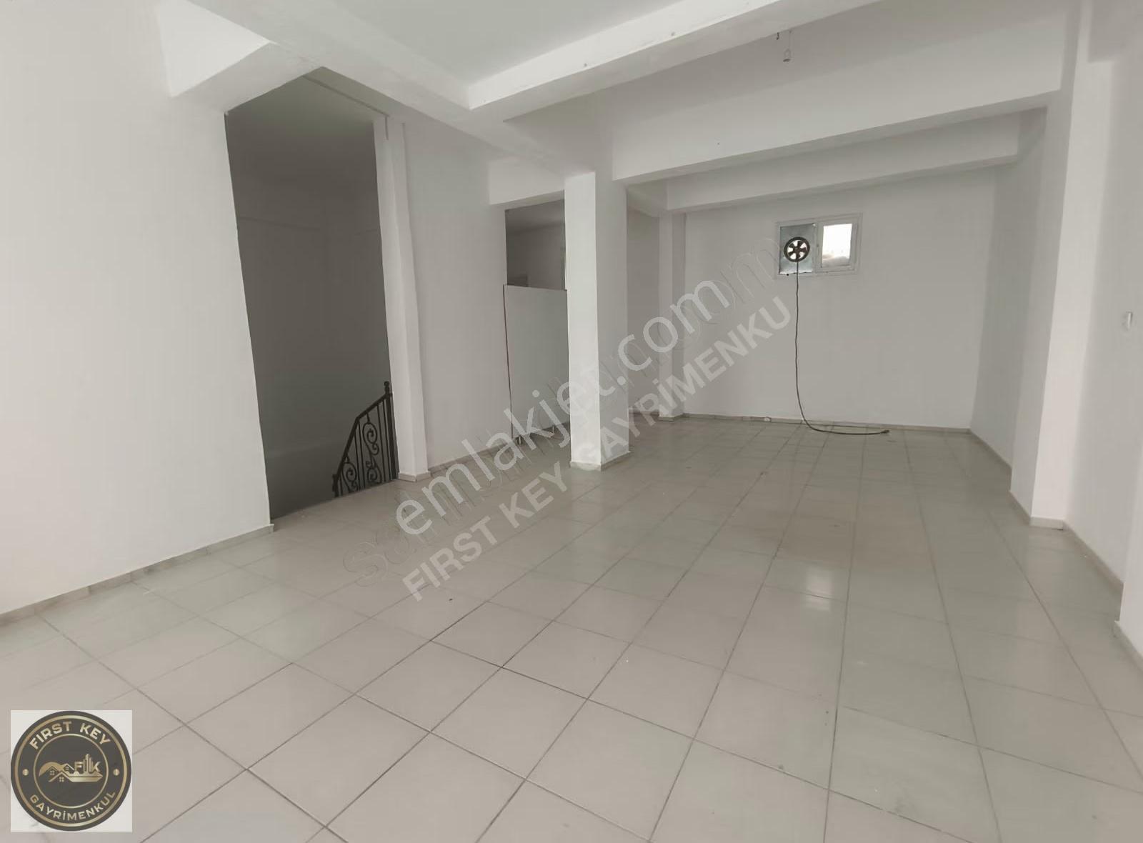 Yeşilova'da Cumartesi Pazarı Yakını Geniş Cepheli Kiralık İşyeri - Görsel 20