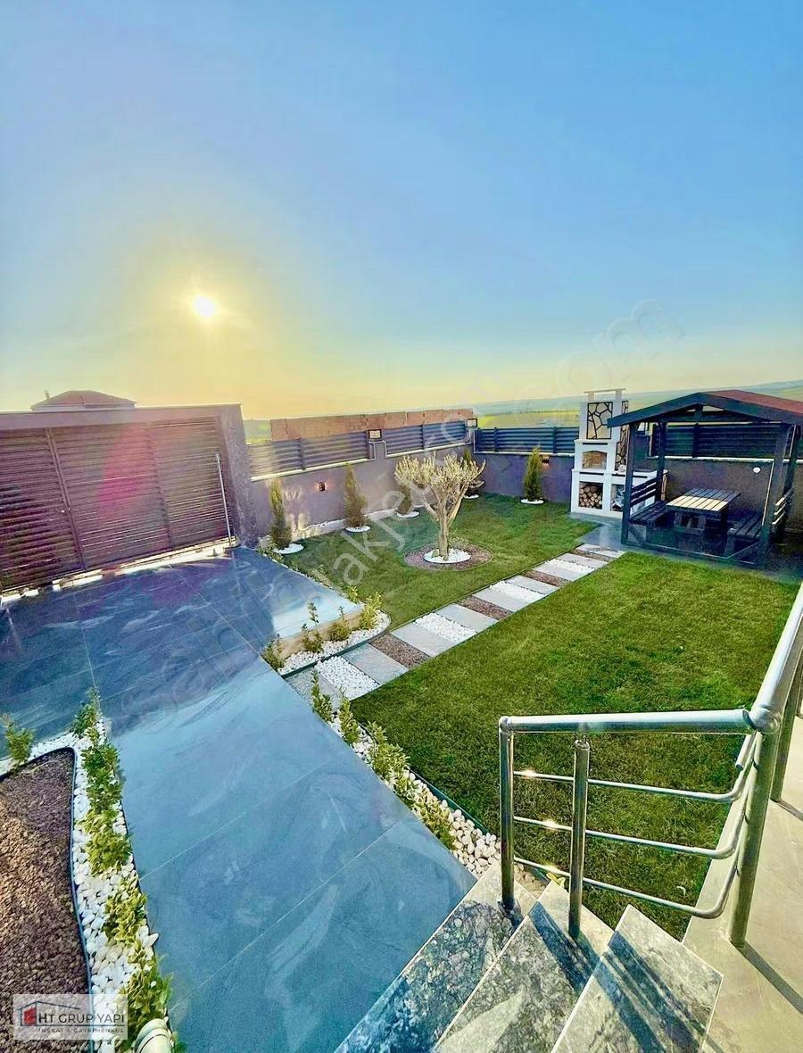 ▃▅▇ht Grup▇▅▃tek Katlı Geniş Bahçeli Huzur Dolu Eksiksiz Villa - Görsel 28