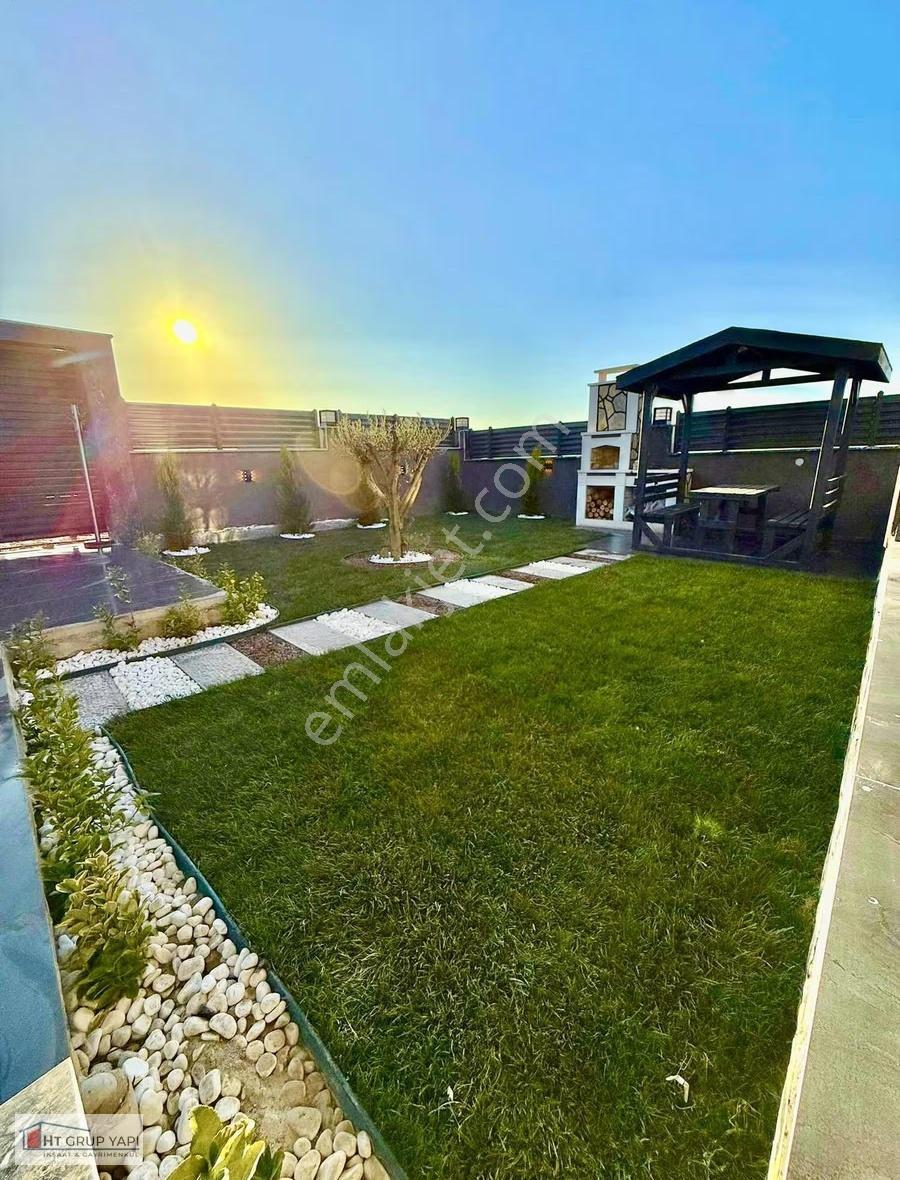 ▃▅▇ht Grup▇▅▃tek Katlı Geniş Bahçeli Huzur Dolu Eksiksiz Villa - Görsel 19