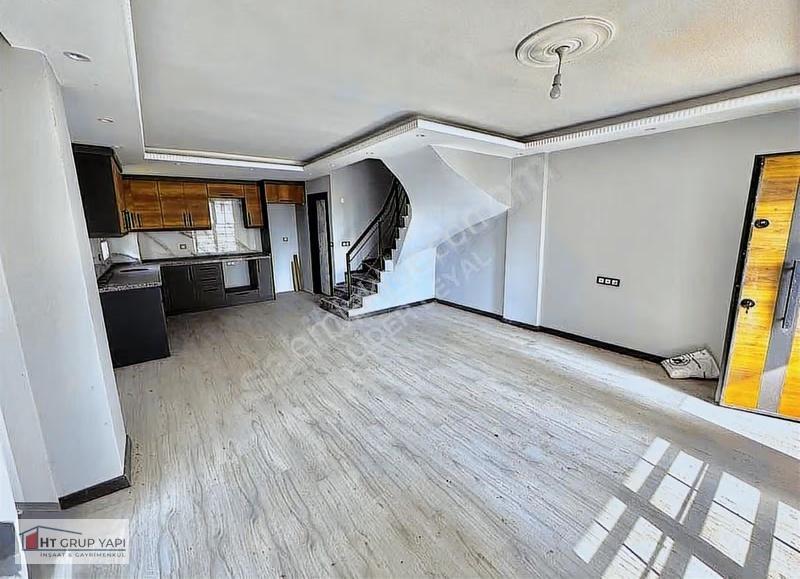▃▅▇ht Grup▇▅▃denize 100 Mt Mesafede Geniş Bahçeli Villa - Görsel 27