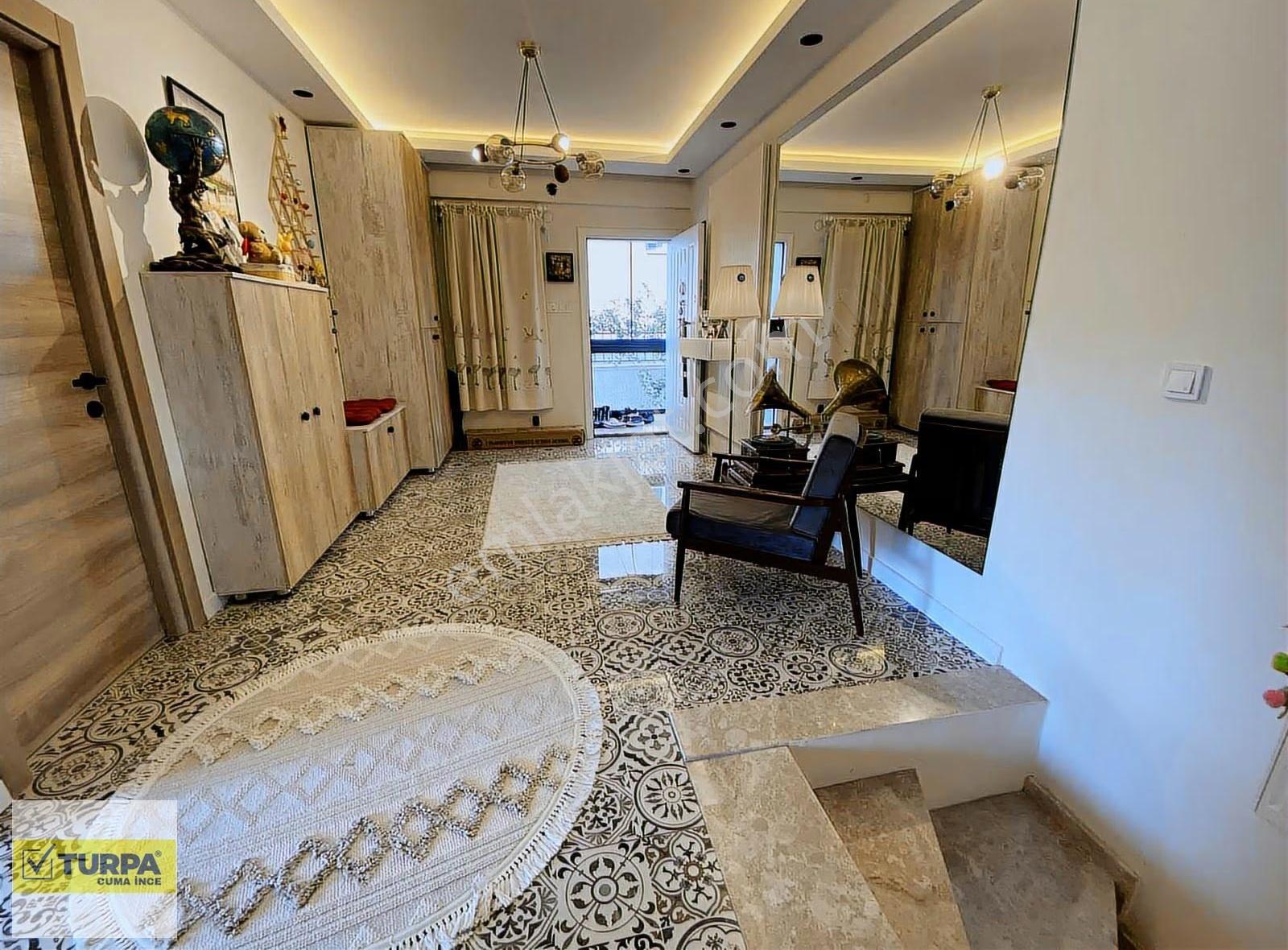 Cuma İnce'den Beyazevler'de 4+1 Tribleks Villa - Görsel 19