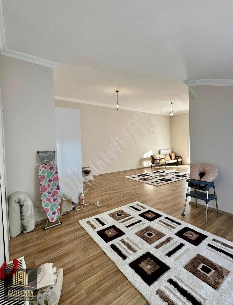 Havuzlu Sitede Satılık Dubleks Daire - Görsel 23