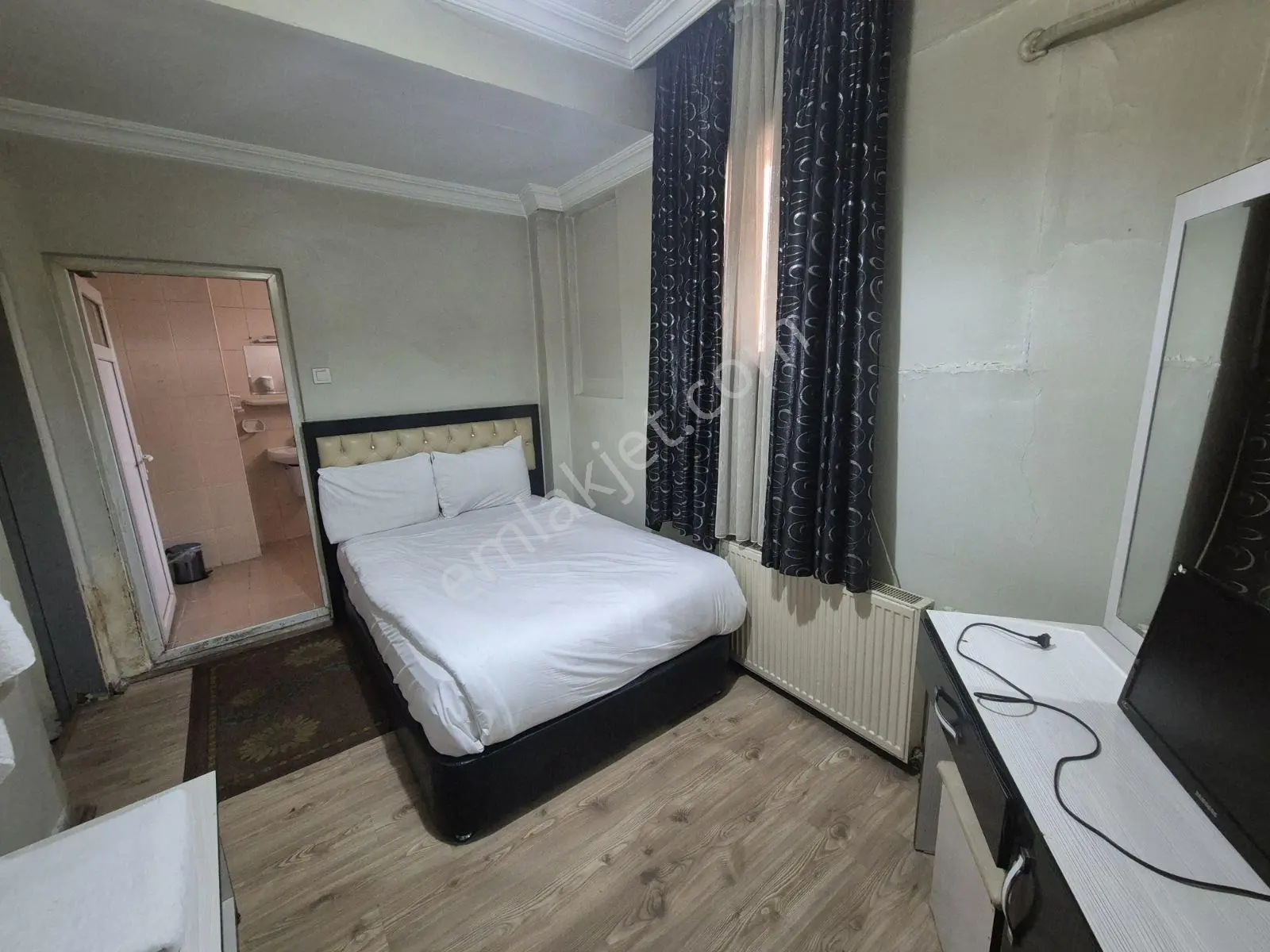 Ank Ulus İyi Lokasyon 26 Odalı Faal Çalışan Devren Kiralık Otel