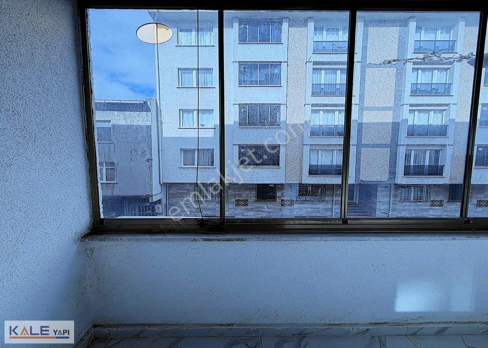 Bahçeşehir Konumunda Satılık 2+1 İskanlı Daire - Görsel 30