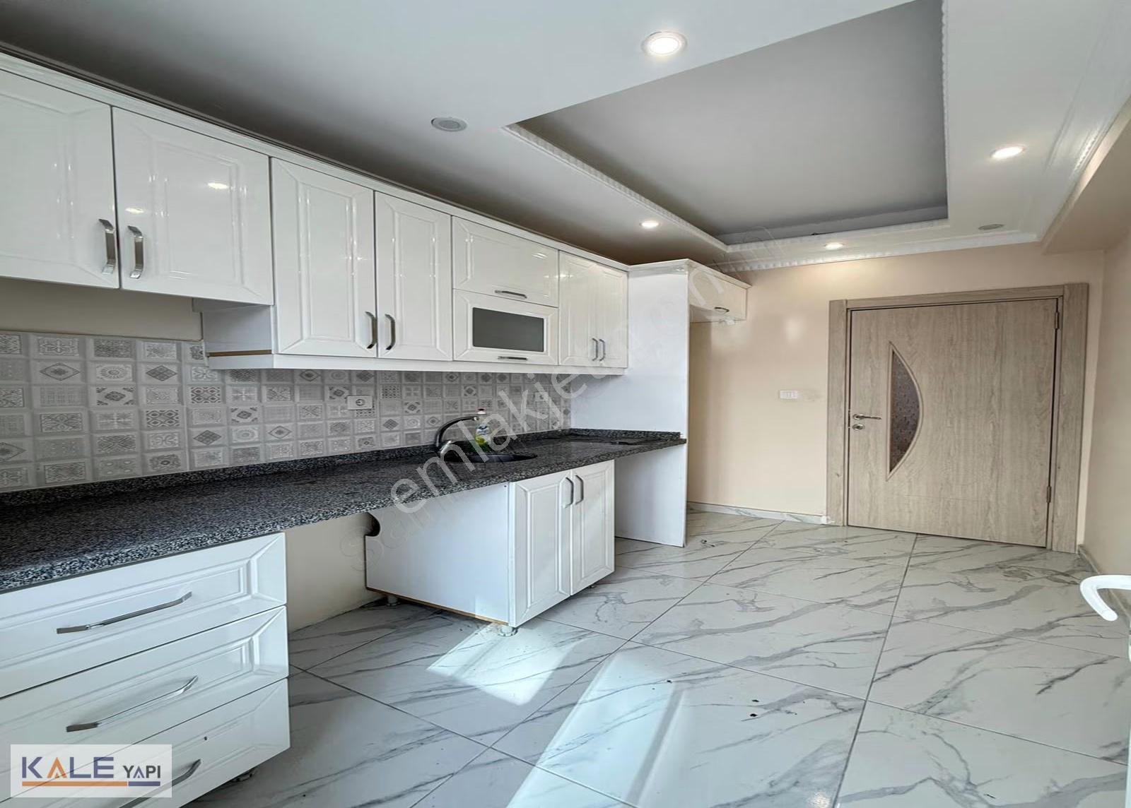 Bahçeşehir Konumunda Satılık 2+1 İskanlı Daire - Görsel 29