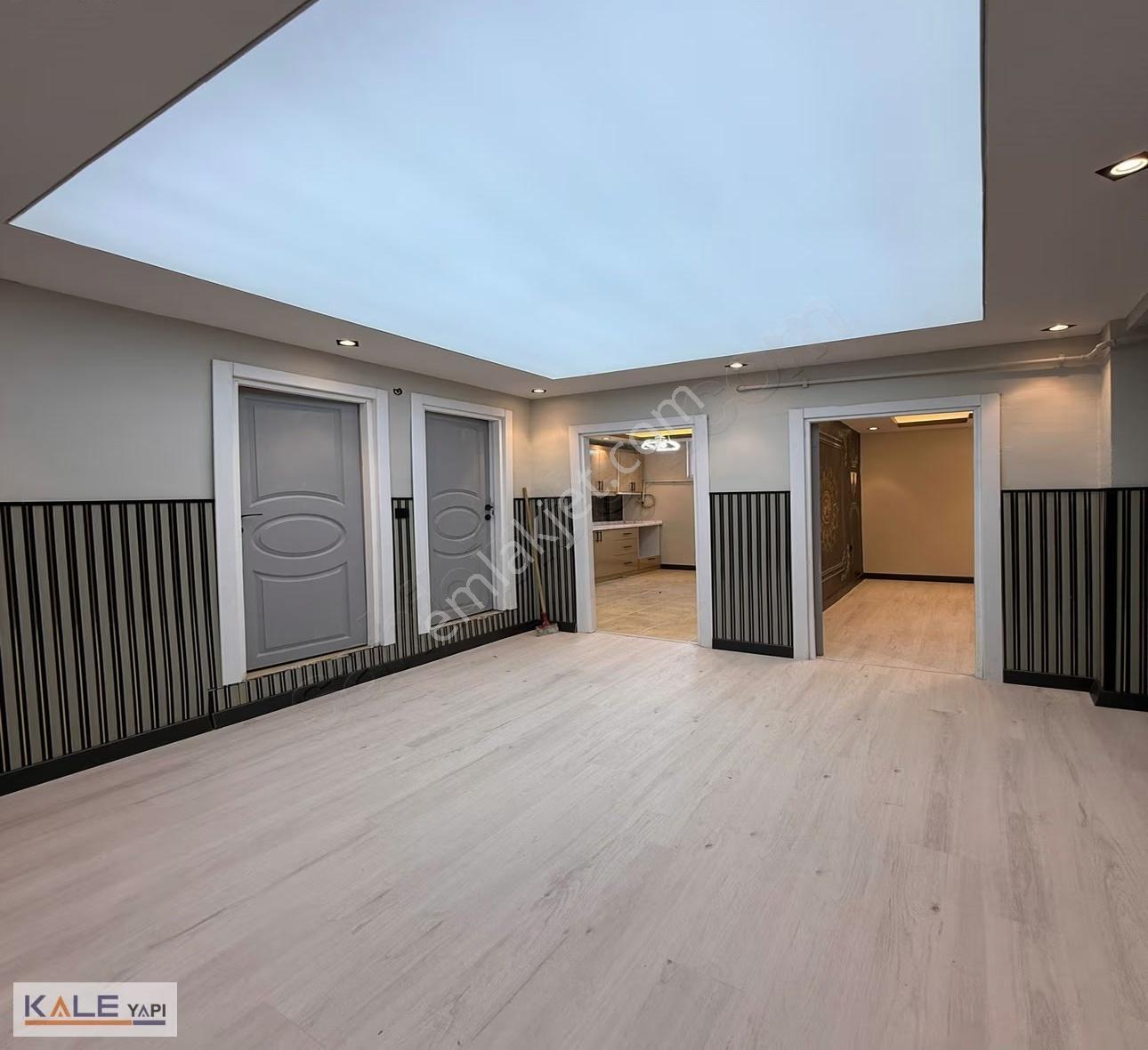 Bahçeşehir Konumunda Satılık 2+1 Geniş Metre Kare Baheçeli Daire - Görsel 24