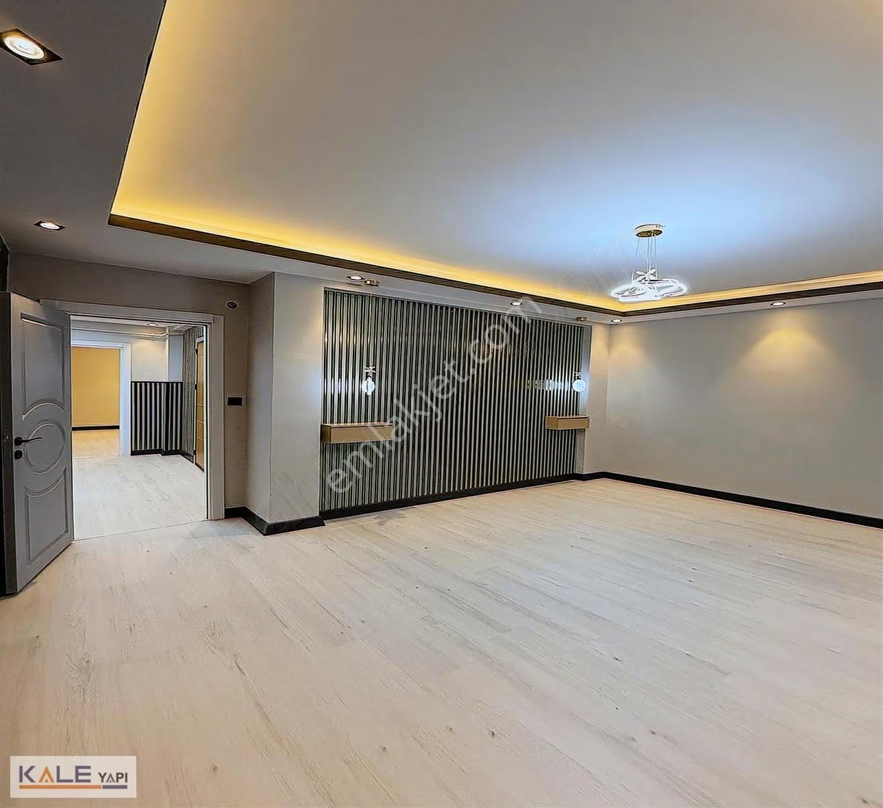 Bahçeşehir Konumunda Satılık 2+1 Geniş Metre Kare Baheçeli Daire - Görsel 18