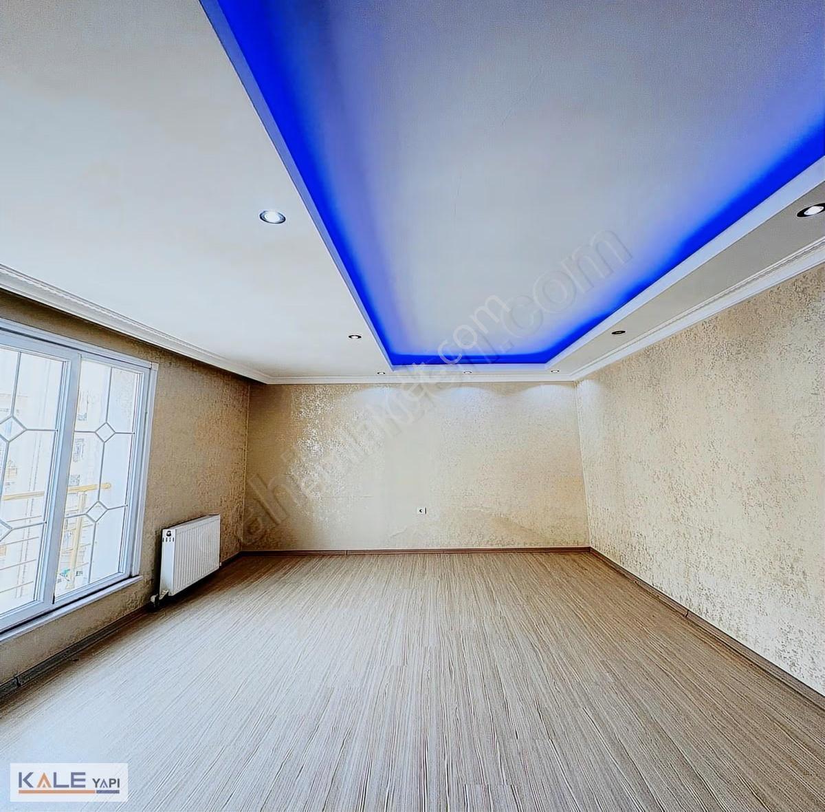Bahçeşehir Lokasyonunda Modern Geniş 3+1 Fırsat Dairesi