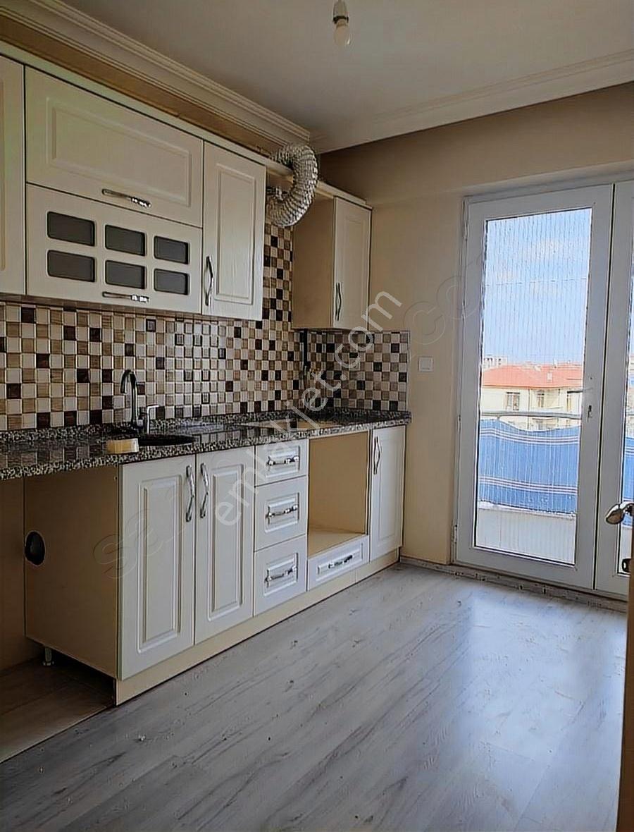 Akyazı Nur Emlaktan Fatih M.h 3+1 Oda 120m2 Ebeveyn Banyolu Lüks - Görsel 19