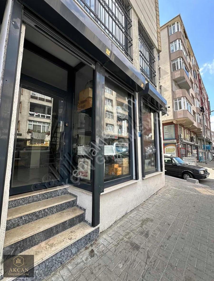 Borsa Meydanında İki Katlı Kiralık Köşe Dükkan - Görsel 14