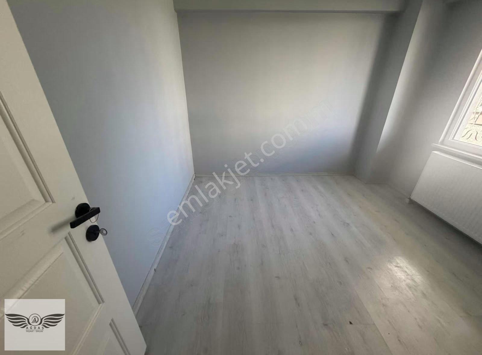 2+1 Merkezi Konumda Kiralık Daire - Görsel 8
