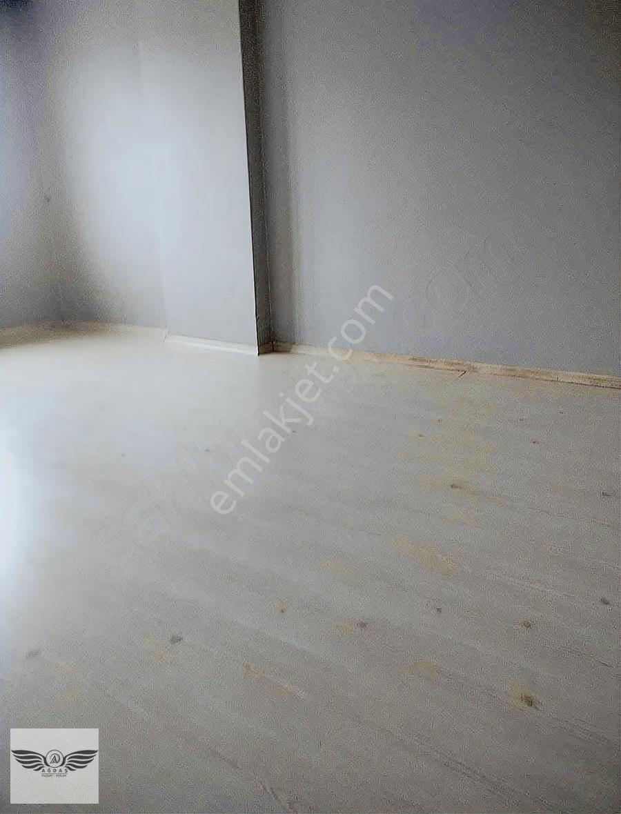 2+1 Ana Cadde Üzerinde Kiralık Daire - Görsel 8