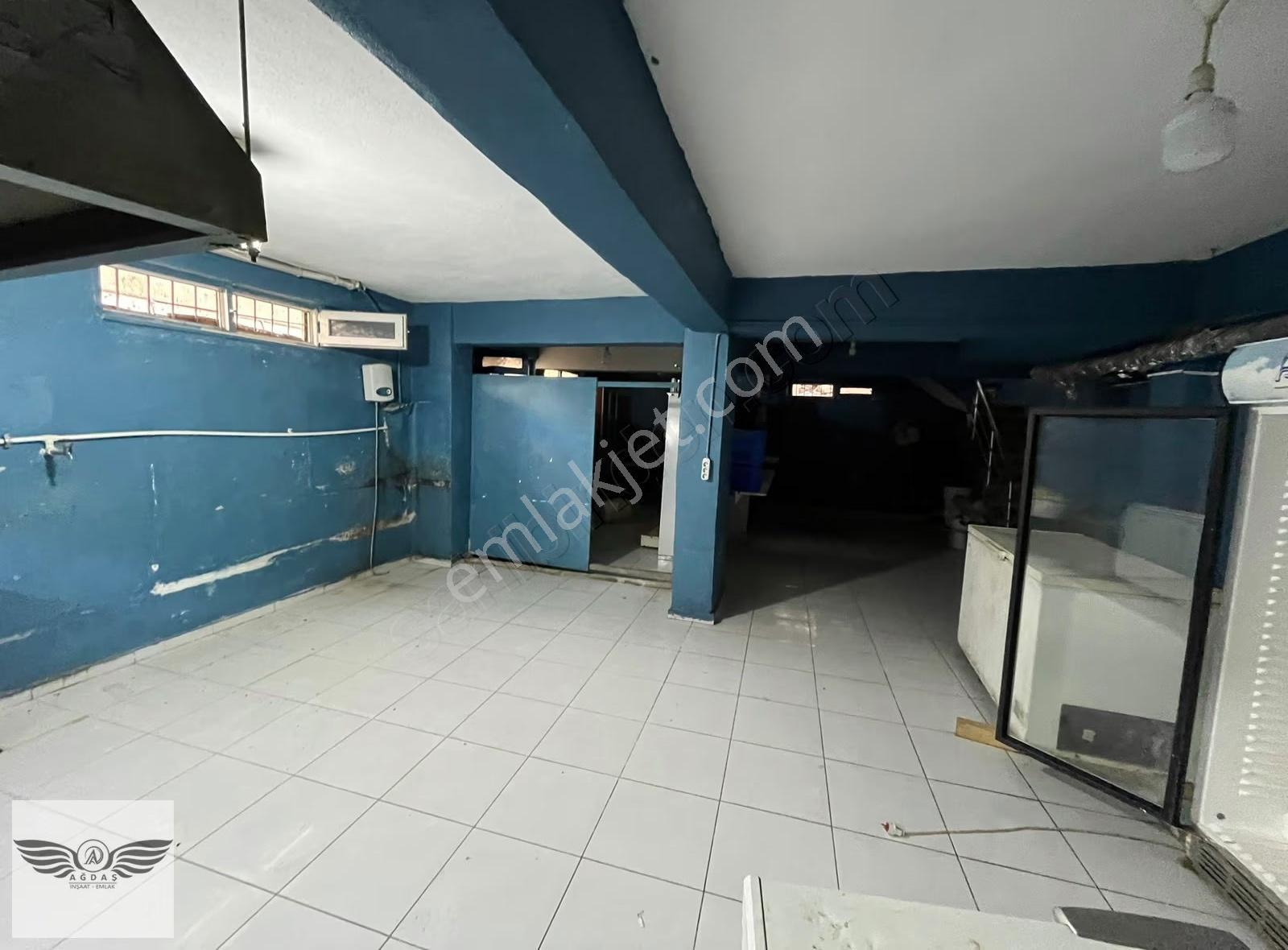 İşlek Ana Cadde Üzerinde 2 Katlı Kiralık Dükkan - Görsel 2