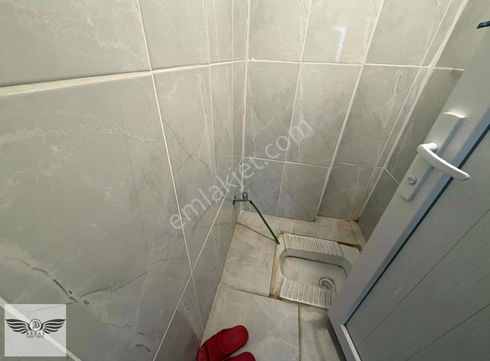 2+1 Ara Kat Kıralık Daire Site İcerisinde - Görsel 5