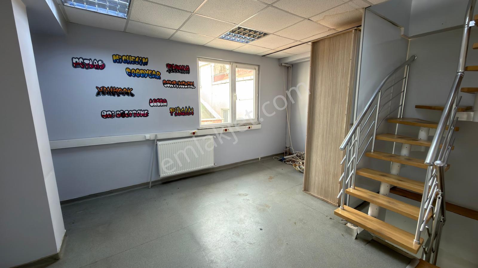 Çekmeköy Madenler Metroya 300 Metre Kdv Avantajlı Ofis - Görsel 7